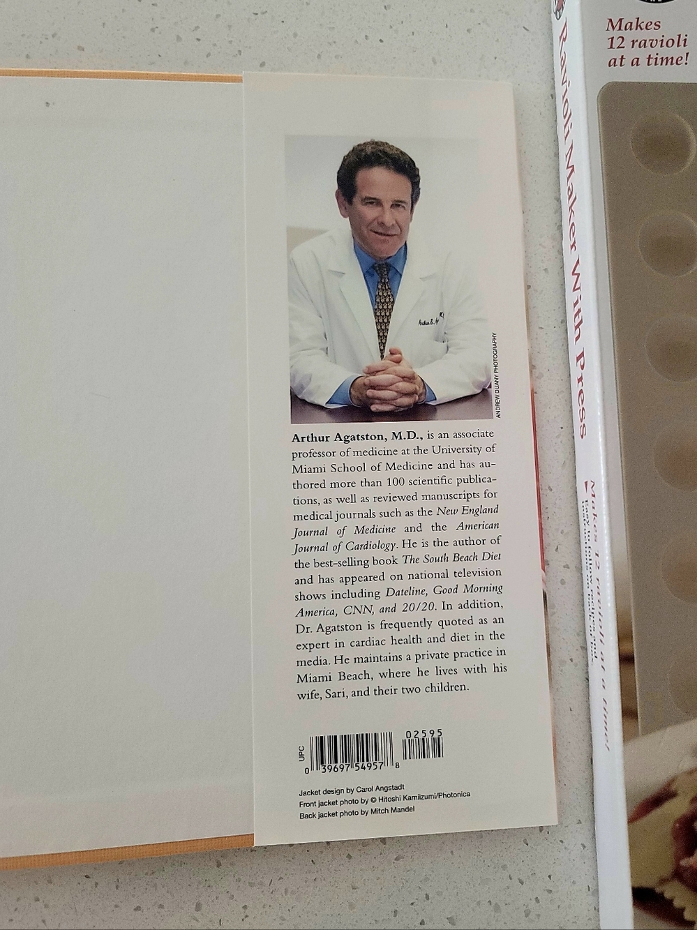 Bundle: Ravioli Maker & Cookbook - Picture 4 of 7